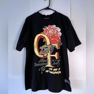 Off Beat Alien Invasion T Shirt size XL